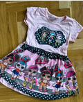 💕 Roze Doll Jurkje met Speelse Print maat 98